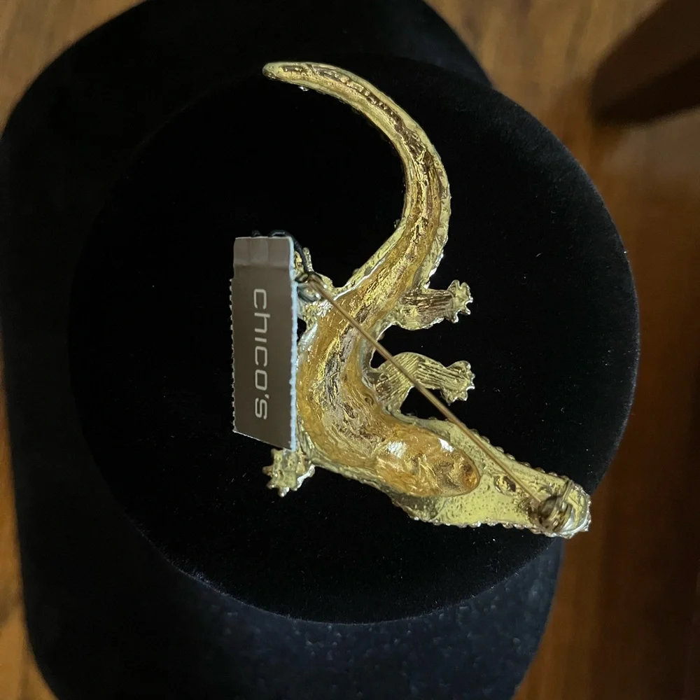 Chico's Gold Alligator Brooch pin